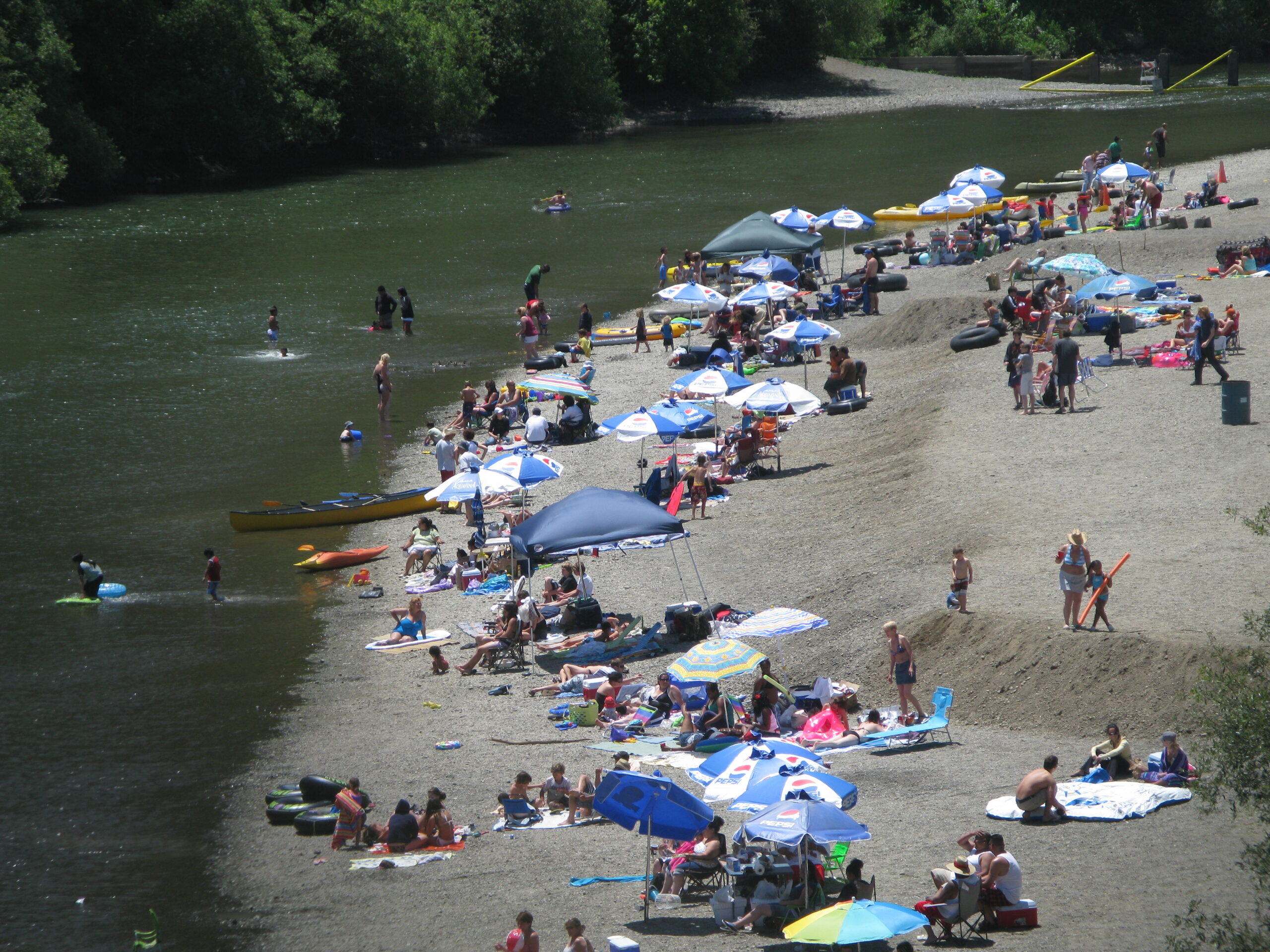 Float Down the Russian River on a Hot Day Pekex